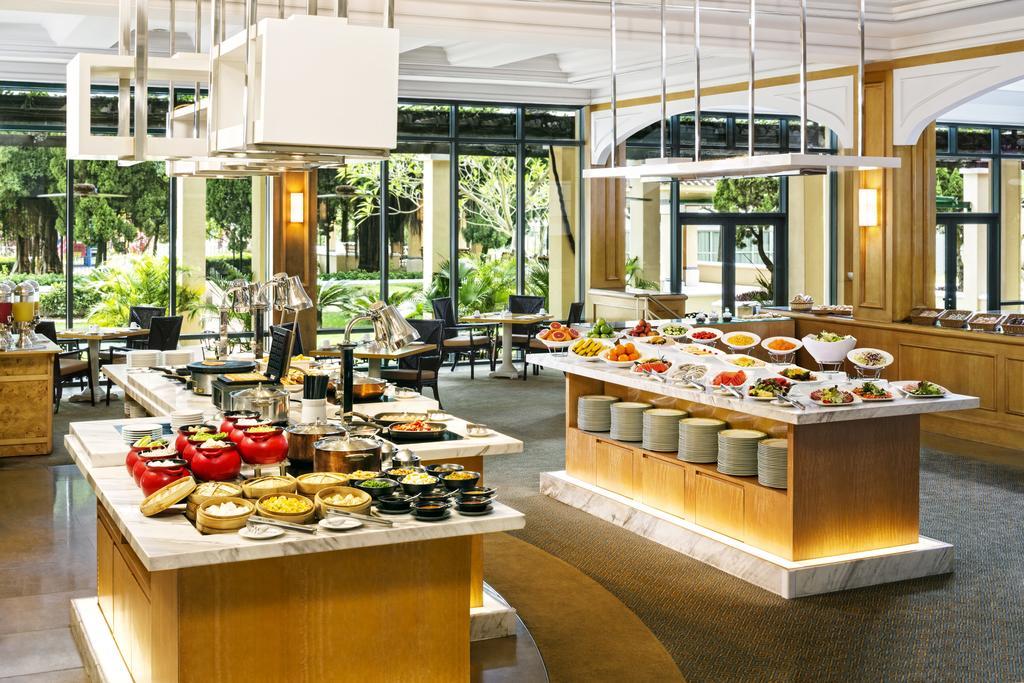Grand Coloane Resort Макао Екстериор снимка The buffet at the hotel