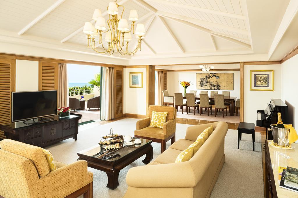 Grand Coloane Resort Макао Екстериор снимка A suite at the hotel